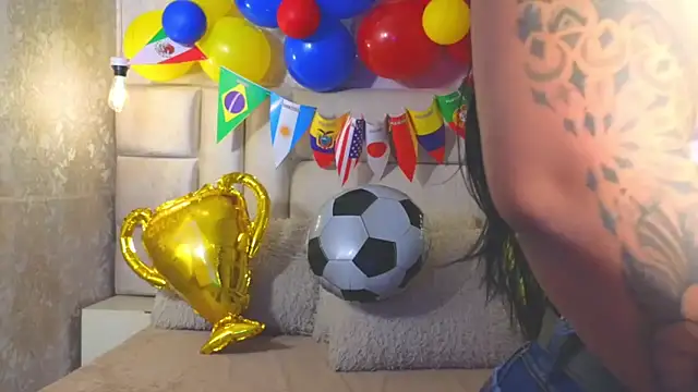EmilyQueen3x online show from 06/20/26, 03:04