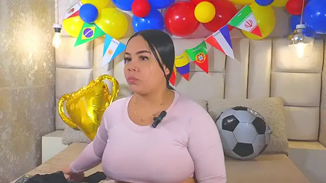 EmilyQueen3x online show from 06/26/26, 01:26