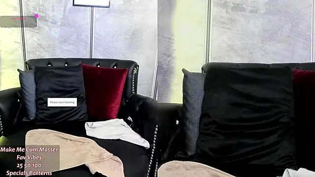 Snapshot of Mismegan_X chatting on 01/25/25, 12:16 Mismegan X online show from 01/25/25, 12:16