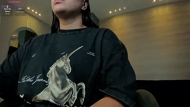 Snapshot of MartinnaBonnet chatting on 09/15/25, 10:15 MartinnaBonnet online show from 09/15/25, 10:15