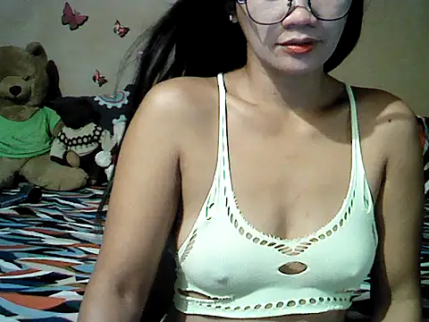 Mia Rein online show from 06/17/26, 01:34