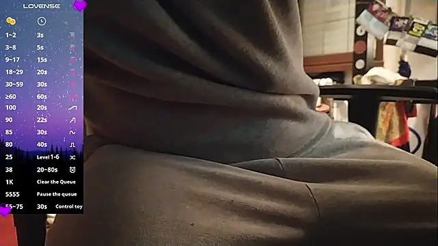 Snapshot of Purple_Flamingo chatting on 01/11/26, 06:35 Purple Flamingo online show from 01/11/26, 06:35