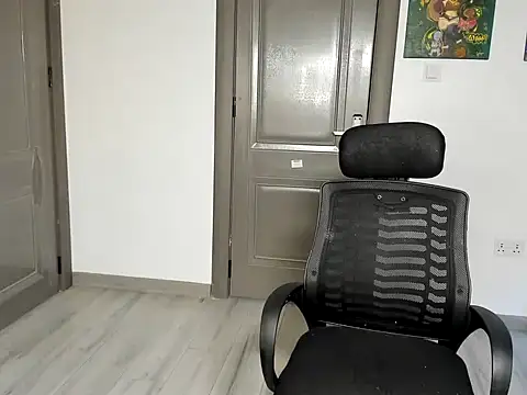  Hello Titty  online show from 08/08/26, 05:42