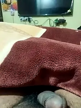 Snapshot of mkea007 chatting on 02/04/25, 08:38 mkea007 online show from 02/04/25, 08:38