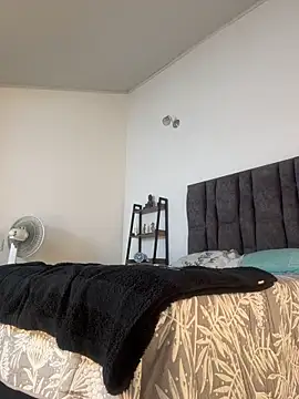 tommylongxx online show from 11/23/25, 06:52