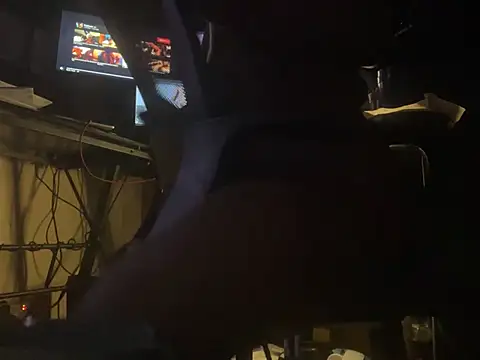 Snapshot of KannonBoom36 chatting on 02/16/25, 06:21 KannonBoom36 online show from 02/16/25, 06:21