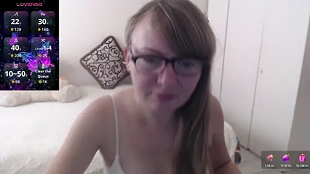 MargotLot online show from 10/21/25, 04:24