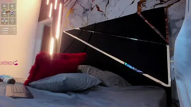 Snapshot of Pleasure_Vibes23 chatting on 03/07/25, 11:38 Pleasure Vibes23 online show from 03/07/25, 11:38