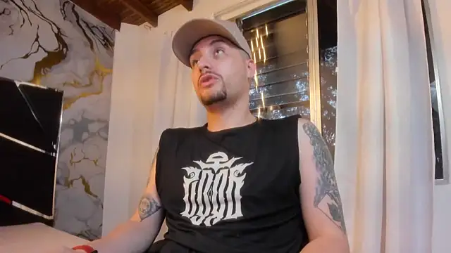 Snapshot of Pleasure_Vibes23 chatting on 09/09/25, 08:52 Pleasure Vibes23 online show from 09/09/25, 08:52