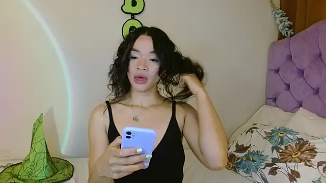 kiarablue online show from 10/18/25, 01:41