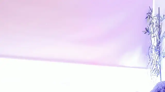 Snapshot of Alicee_Levine chatting on 11/23/25, 02:39 Alicee Levine online show from 11/23/25, 02:39