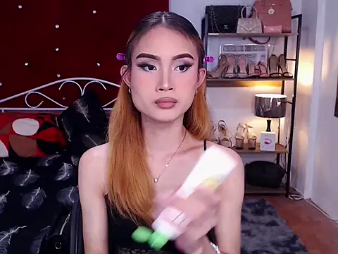 MeatyhorsecockMistress online show from 01/12/26, 08:41