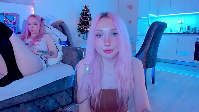 Snapshot of AlexRoseLiRed chatting on 12/22/24, 01:34 AlexRoseLiRed online show from 12/22/24, 01:34