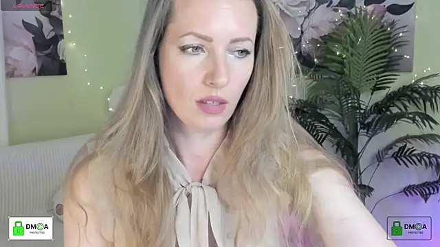 Queenymel online show from 06/07/26, 04:55