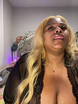 BigFineSelena online show from 01/02/25, 01:08