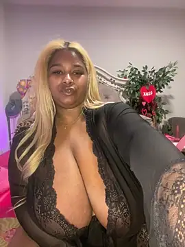 BigFineSelena online show from 01/31/25, 12:40