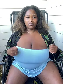 BigFineSelena online show from 05/08/26, 08:03