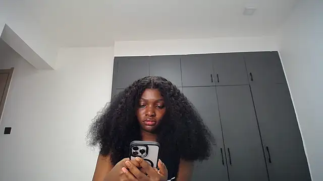 Snapshot of Pretty_Liya08 chatting on 07/16/26, 01:44 Pretty Liya08 online show from 07/16/26, 01:44