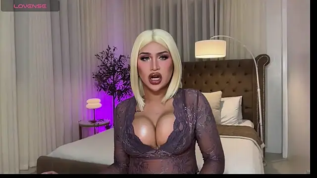 Your Majesty Tyra online show from 05/02/26, 05:12
