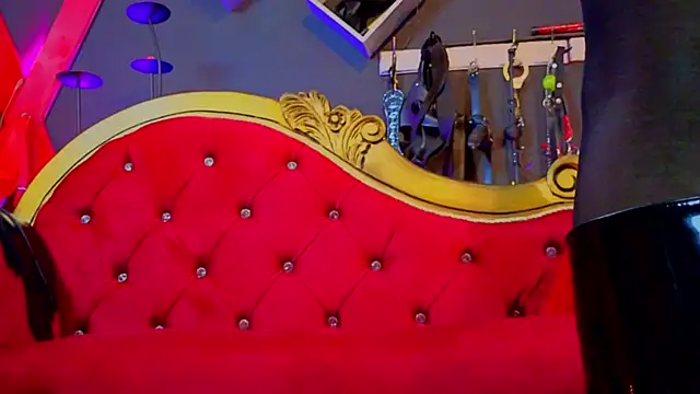 PerlaDivaio online show from 09/18/25, 02:19