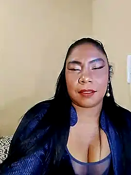 Snapshot of rosmery-navarro chatting on 03/08/25, 03:06 rosmery-navarro online show from 03/08/25, 03:06