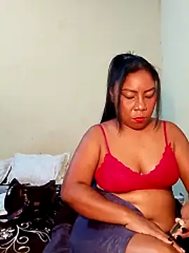 Snapshot of rosmery-navarro chatting on 02/08/26, 06:06 rosmery-navarro online show from 02/08/26, 06:06