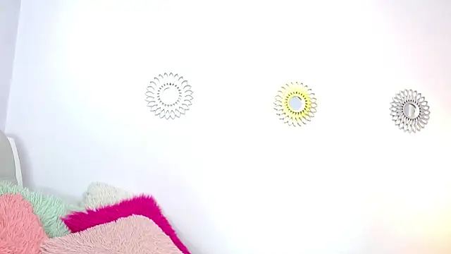 miss soffi  online show from 01/13/26, 12:21