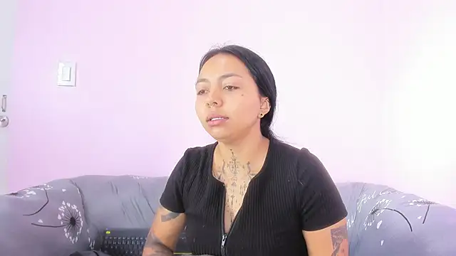 miss soffi  online show from 06/22/26, 12:13