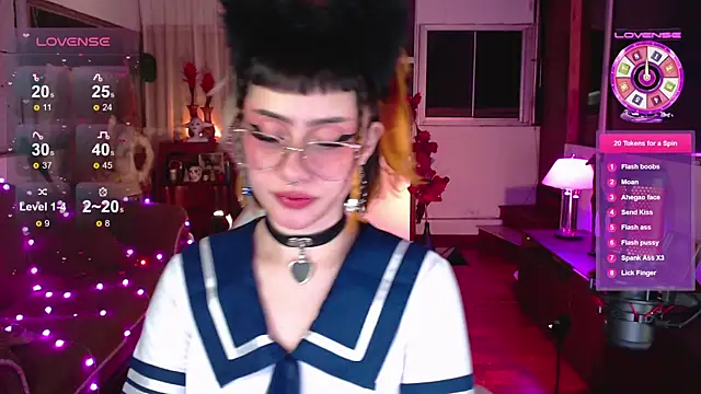 Snapshot of Aquamarinebubble chatting on 03/13/25, 06:48 Aquamarinebubble online show from 03/13/25, 06:48