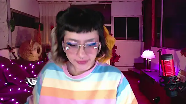 Snapshot of Aquamarinebubble chatting on 03/20/25, 04:51 Aquamarinebubble online show from 03/20/25, 04:51