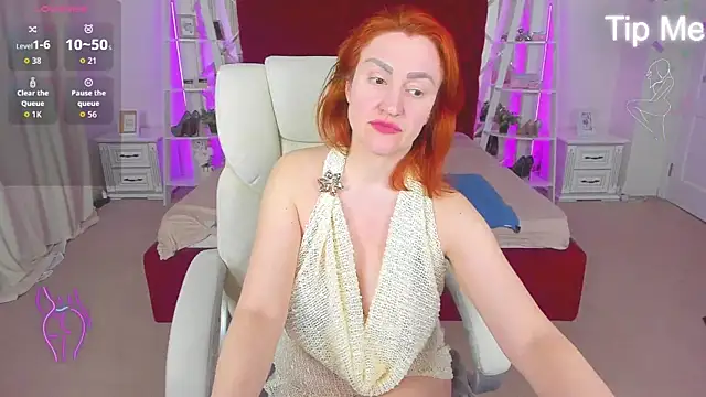 Snapshot of Kamilla_Hot chatting on 04/30/26, 05:41 Kamilla Hot online show from 04/30/26, 05:41