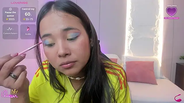 isabella florez online show from 06/24/26, 02:21