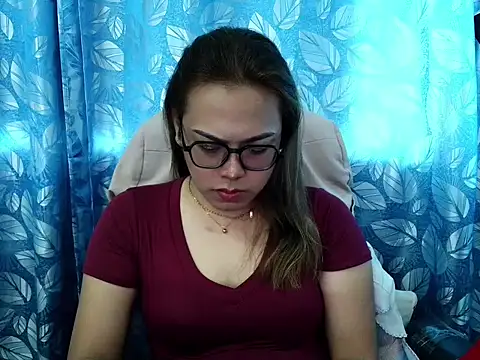 Snapshot of Your_PrettyGirlxxx chatting on 11/24/25, 06:13 Your PrettyGirlxxx online show from 11/24/25, 06:13