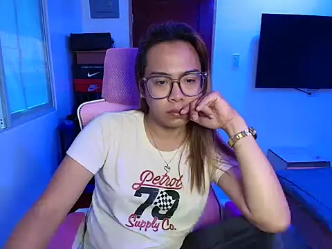 Snapshot of Your_PrettyGirlxxx chatting on 02/20/26, 01:24 Your PrettyGirlxxx online show from 02/20/26, 01:24