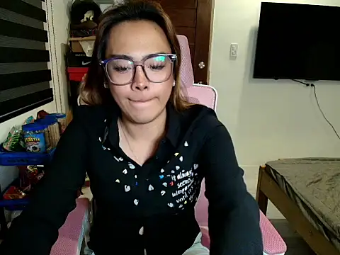 Snapshot of Your_PrettyGirlxxx chatting on 03/06/26, 01:51 Your PrettyGirlxxx online show from 03/06/26, 01:51
