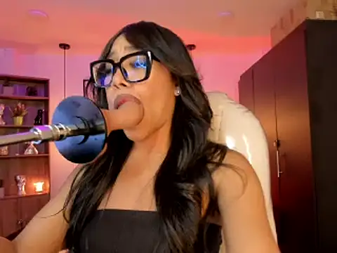 Snapshot of Olivia_ds chatting on 01/28/25, 04:18 Olivia ds online show from 01/28/25, 04:18