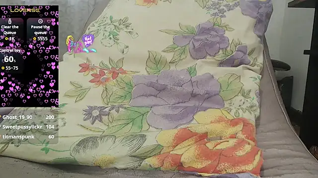 Kittywhiteass online show from 05/10/26, 12:32