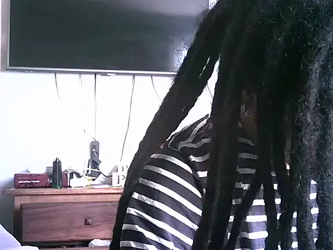Snapshot of DarkSlim666 chatting on 02/19/26, 04:14 DarkSlim666 online show from 02/19/26, 04:14