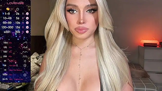 Snapshot of Judi_Abas chatting on 10/14/25, 11:27 Judi Abas online show from 10/14/25, 11:27