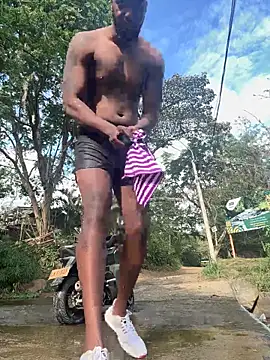 blackdrey18 online show from 12/17/25, 01:50