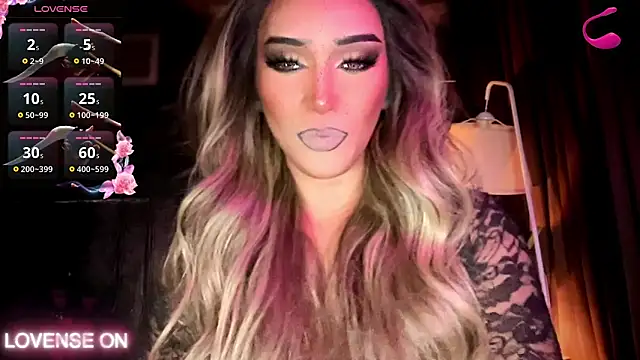Snapshot of Lo_la_69 chatting on 06/21/26, 02:36 Lo la 69 online show from 06/21/26, 02:36
