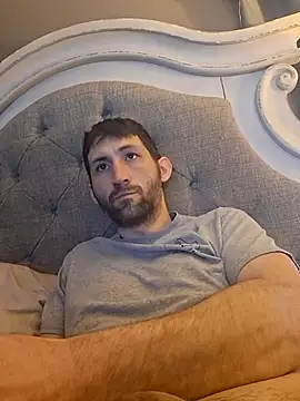 Snapshot of lewis7869 chatting on 02/10/26, 02:10 lewis7869 online show from 02/10/26, 02:10