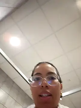 SheenaBrooke online show from 10/31/25, 03:57