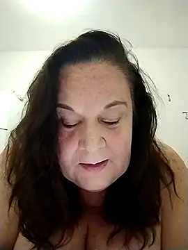 Yaya Mineira online show from 11/01/25, 01:40