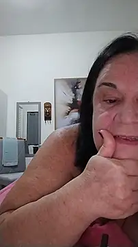 Yaya Mineira online show from 06/12/26, 10:52