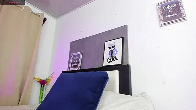 alicia rouusel online show from 01/22/25, 02:59