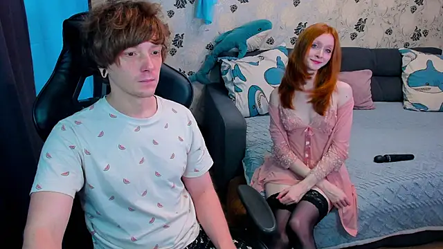 Snapshot of lakmsrrrmrrr chatting on 11/11/25, 10:04 lakmsrrrmrrr online show from 11/11/25, 10:04