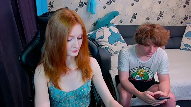 Snapshot of lakmsrrrmrrr chatting on 11/12/25, 10:04 lakmsrrrmrrr online show from 11/12/25, 10:04