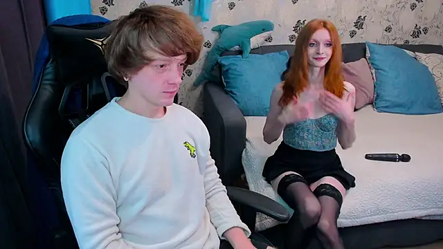 Snapshot of lakmsrrrmrrr chatting on 11/28/25, 10:07 lakmsrrrmrrr online show from 11/28/25, 10:07