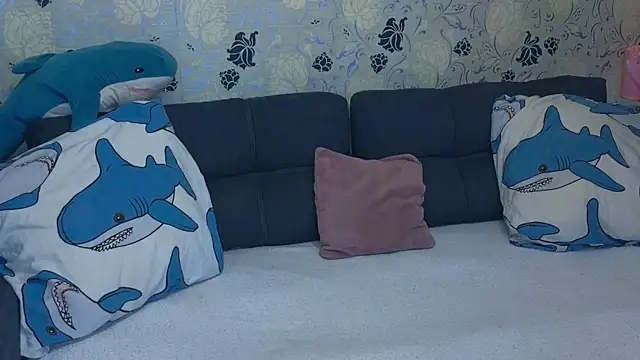 Snapshot of lakmsrrrmrrr chatting on 12/16/25, 09:36 lakmsrrrmrrr online show from 12/16/25, 09:36